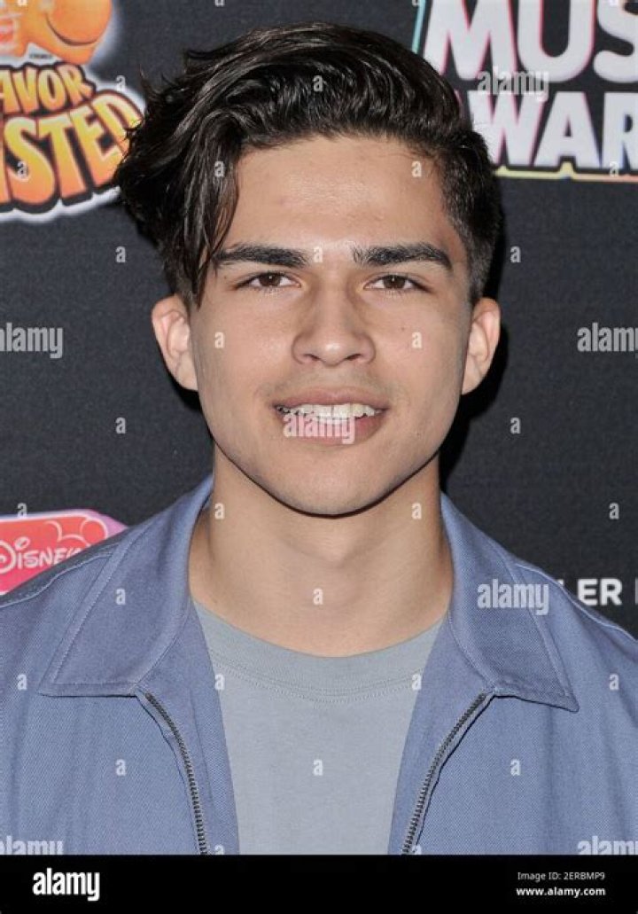 Alex Aiono at the 2018 Pier 17 NextUp Concert