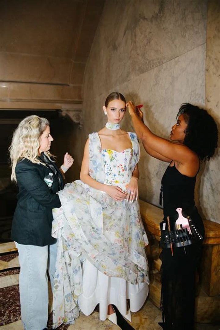 Alice + Olivia Backstage & Presentation Fall 2019