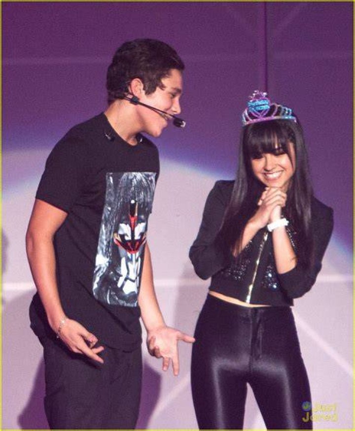 Austin Mahone Becky G Throwing Shade