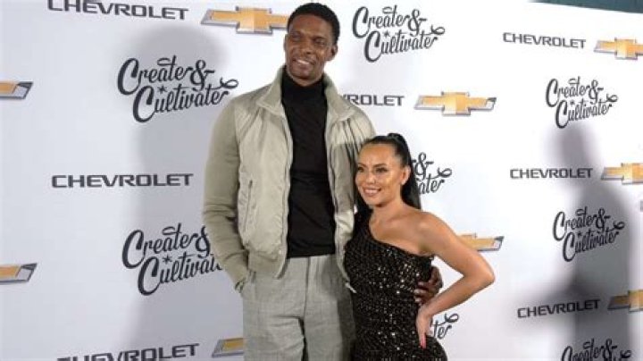 
Chris Bosh’s Previous Relationship 