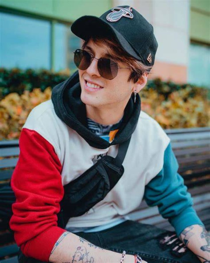 Christopher Velez Christopher Velez