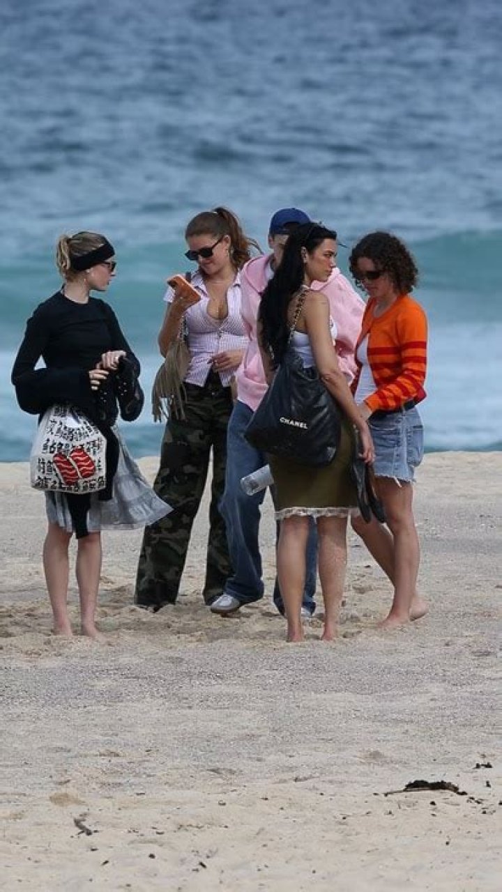 Dua Lipa Hits The Beach With Her parents after Opening &ldquo;Future Nostalgia&rdquo; Tour In Miami.