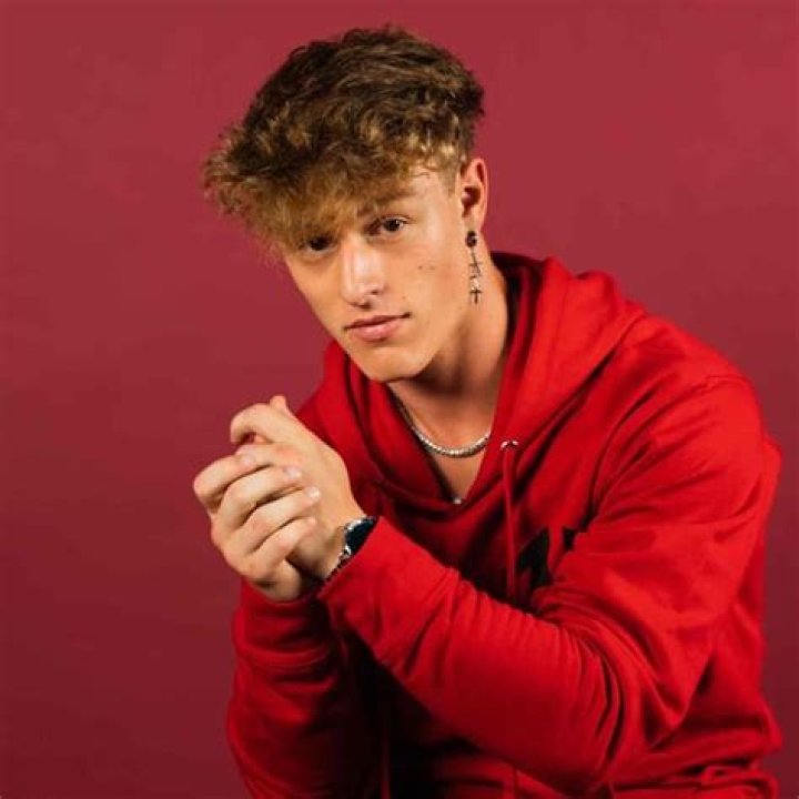 Garrett Sampson