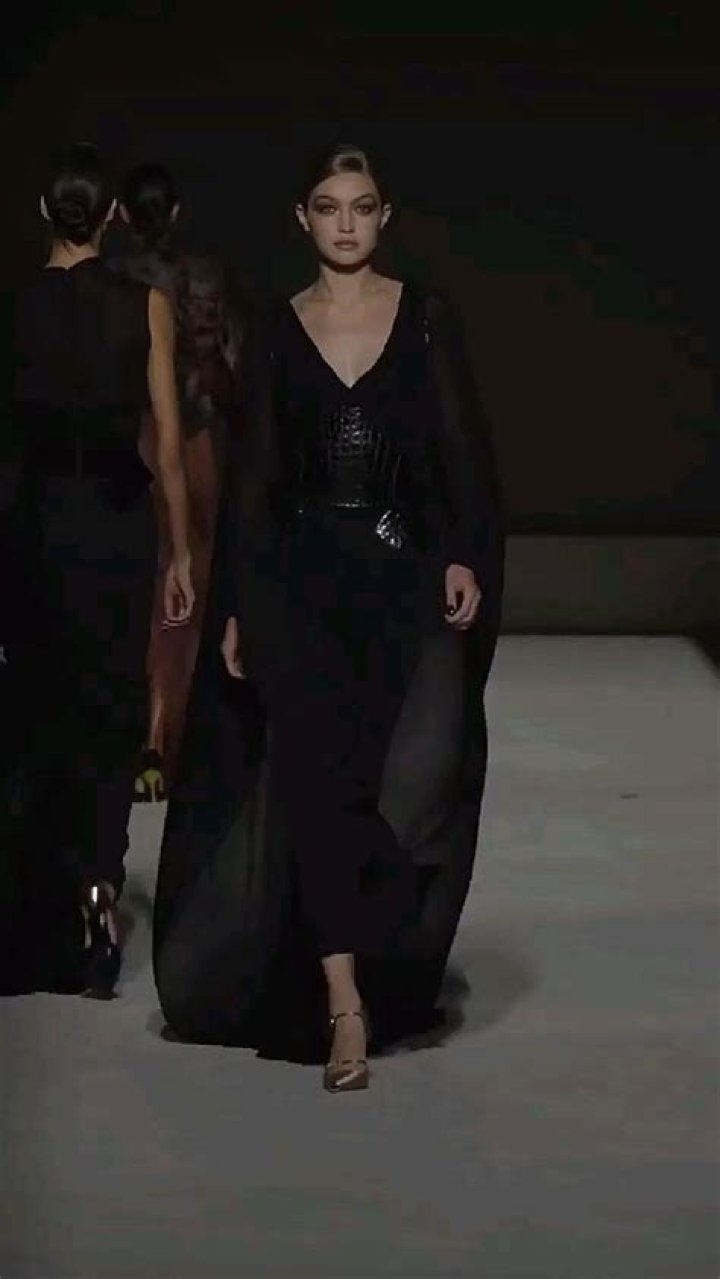 Gigi Hadid Walking For Tom Ford