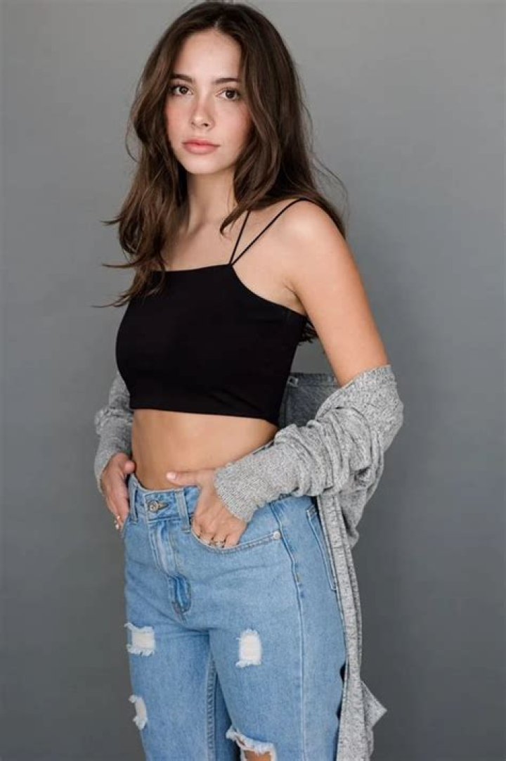 Haley Pullos 