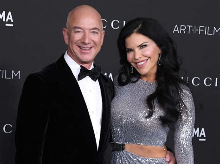 Jeff Bezos and Lauren Sanchez