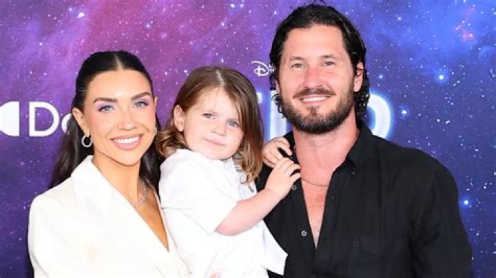 Jenna Johnson & Val Chmerkovskiy