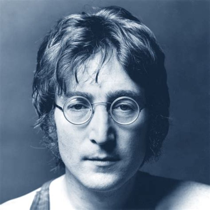John Lennon — PICS