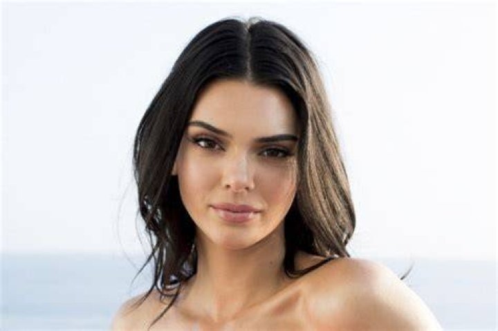 Kendall Kylie Jenner Bikinis