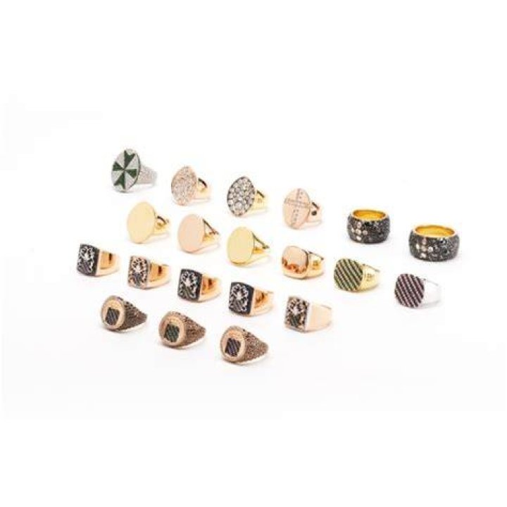 Martyn LB Signet Ring Collection