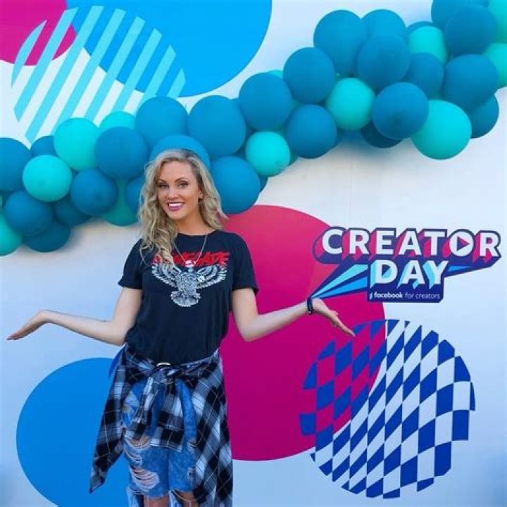 Nicole Arbour
