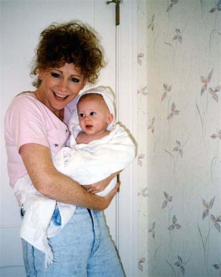 Reba McEntire, Son