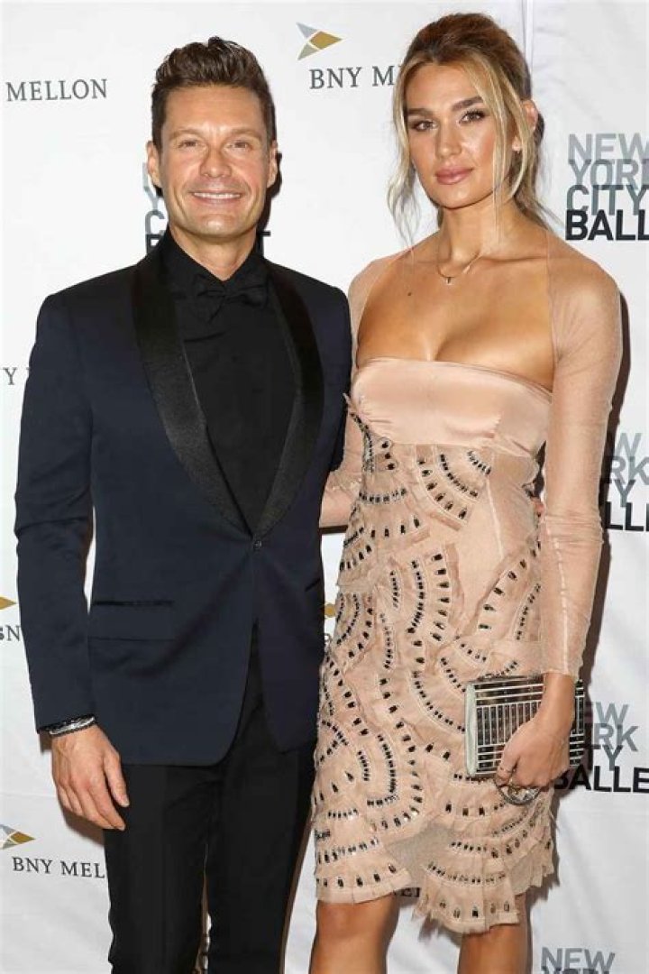Ryan Seacrest, Shayna Taylor