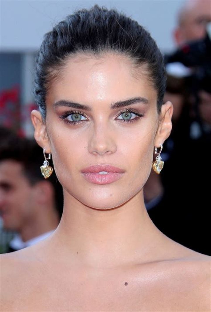 Sara Sampaio Sara Sampaio