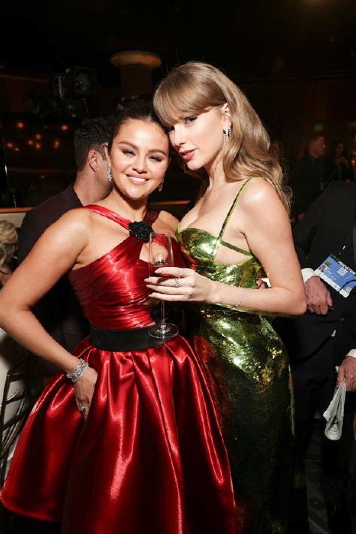 Selena Gomez, left, and Taylor Swift arrive at the 58th annual Grammy Awards at the Staples Center, in Los Angeles The 58th Annual Grammy Awards - Arrivals, Los Angeles, USA
