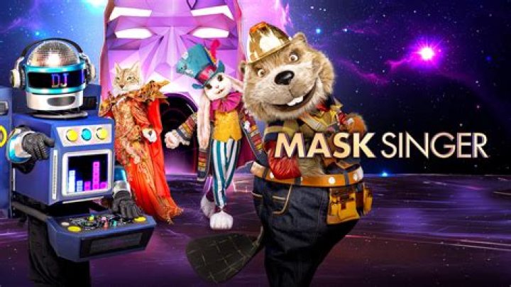 THE MASKED SINGER: Alien in the &ldquo;All Together Now&rdquo; episode of THE MASKED SINGER airing Wednesday, Feb. 13 (9:00-10:00 PM ET/PT) on FOX. &copy; 2019 FOX Broadcasting. Cr: Michael Becker / FOX.